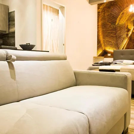 Apartment Suite Helena - 150Mt Da Piazza Del Plebiscito *